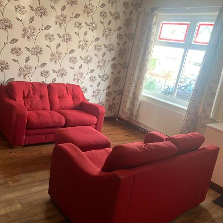 3/4 Bedroom House Манчестер Экстерьер фото